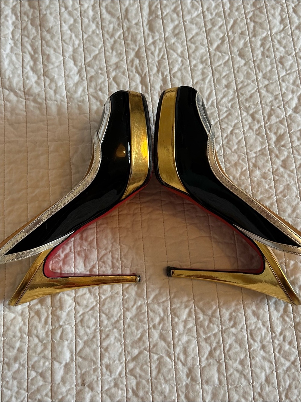 Christian Louboutin Foxtrot Black and Silver Patent Slingback Pumps w/Gold Trim - Picture 6 of 6